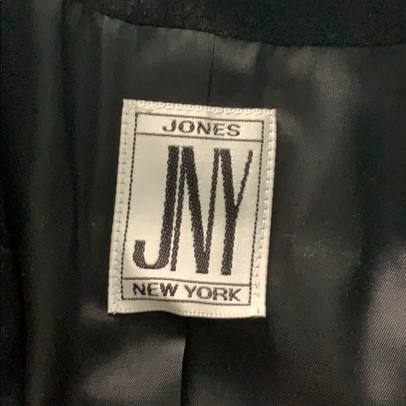 Coat - Picture 2 of 5